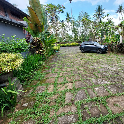 Hotel Bunga Permai Parking